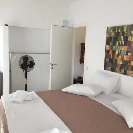 Apartment Crossroad