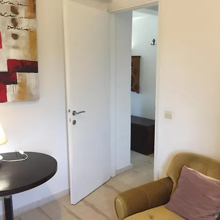 Apartment Crossroad *
